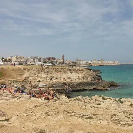 Maria Del Mar * Monopoli